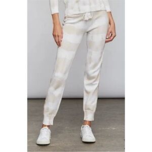 Sundays Vera jogger in medium cream size 2